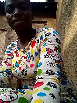 Snapshot of shape30 chatting on 02-12-25, 05:05 shape30 online show from 02-12-25, 05:05