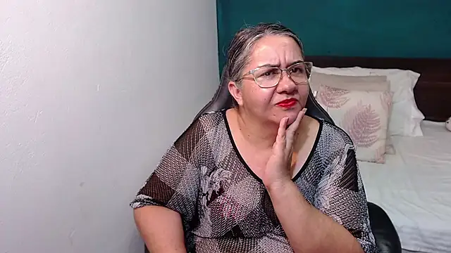 scaelettdubois online show from 11-11-25, 01:00