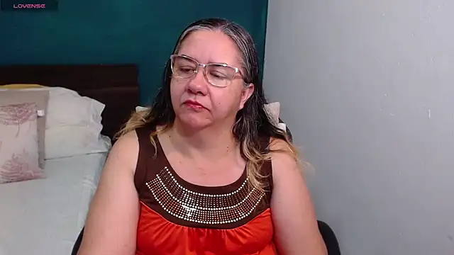 scaelettdubois online show from 12-21-25, 09:11