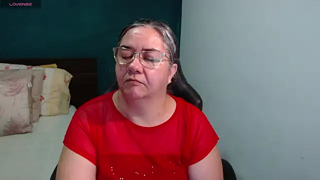scaelettdubois online show from 06-17-26, 11:36