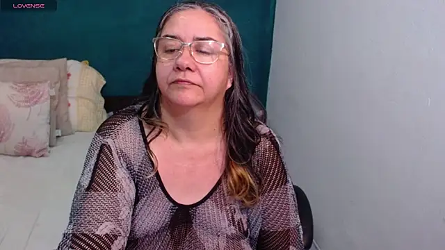 Snapshot of scaelettdubois chatting on 05-04-26, 09:34 scaelettdubois online show from 05-04-26, 09:34