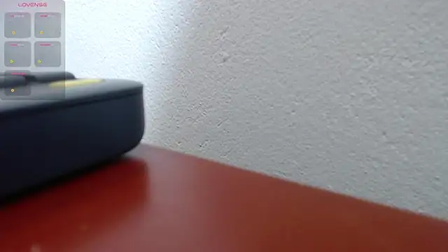 scaelettdubois online show from 12-14-25, 03:46