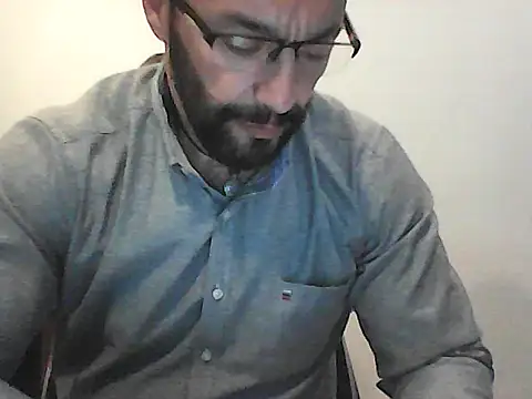 Kalel17073 online show from 06-10-26, 07:15