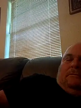 Snapshot of jamestexas chatting on 04-19-26, 05:58 jamestexas online show from 04-19-26, 05:58