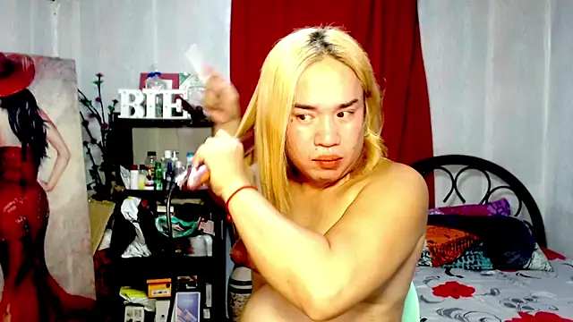 Snapshot of Bigdirtynipples chatting on 03-22-25, 11:32 Bigdirtynipples online show from 03-22-25, 11:32