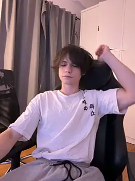 Snapshot of SasukeUhchiaa chatting on 06-02-26, 10:59 SasukeUhchiaa online show from 06-02-26, 10:59