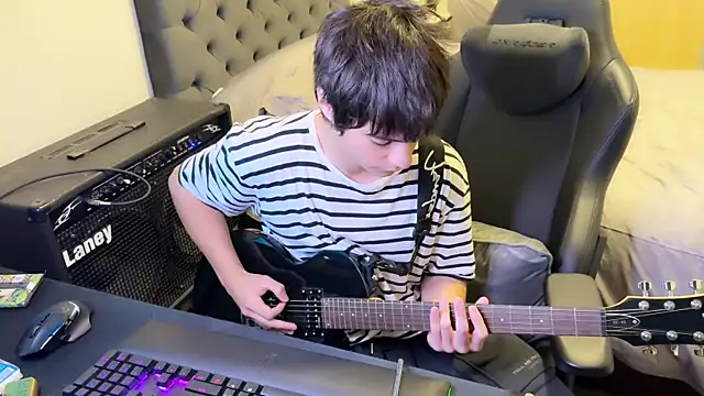 SasukeUhchiaa online show from 03-08-25, 04:50