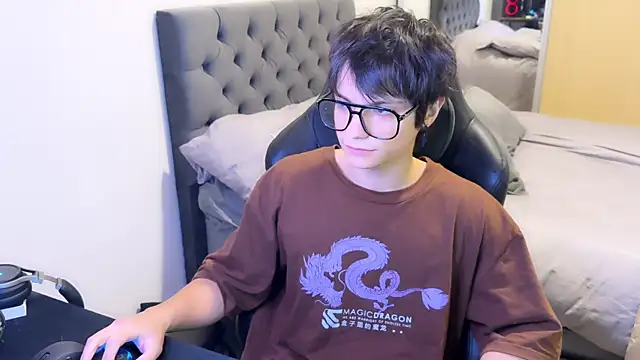 SasukeUhchiaa online show from 03-11-25, 12:33