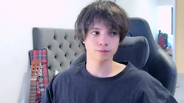 SasukeUhchiaa online show from 12-03-24, 08:33