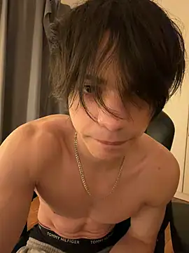 Snapshot of SasukeUhchiaa chatting on 06-02-26, 11:05 SasukeUhchiaa online show from 06-02-26, 11:05