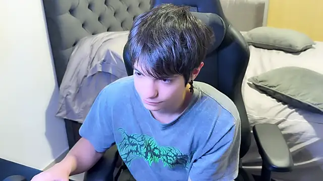 SasukeUhchiaa online show from 02-27-25, 02:03