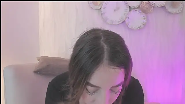 Meredit Lane online show from 06-18-26, 06:57