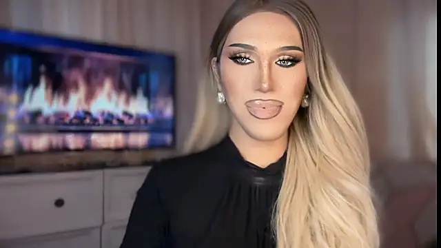 Ts glamxxxx online show from 04-05-26, 12:17