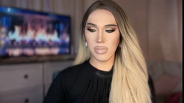 Ts glamxxxx online show from 04-11-26, 10:19