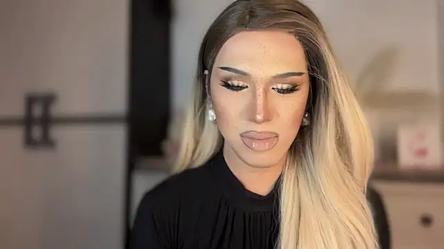 Ts glamxxxx online show from 02-17-26, 03:04