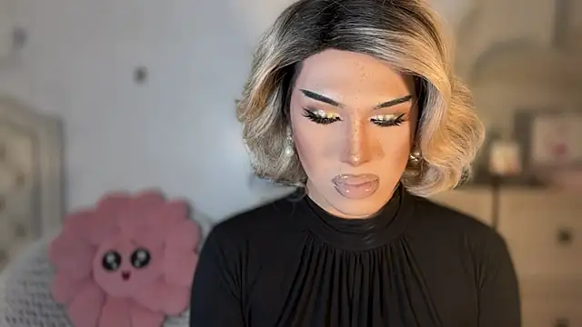 Ts glamxxxx online show from 10-30-25, 01:04