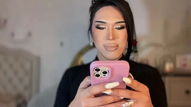 Ts glamxxxx online show from 11-14-25, 12:25