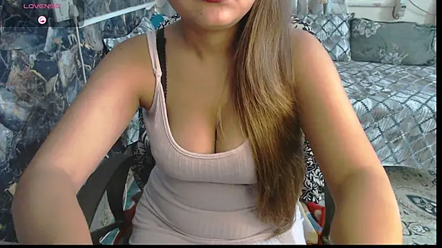 Snapshot of sexyrihana1 chatting on 10-08-25, 06:48 sexyrihana1 online show from 10-08-25, 06:48