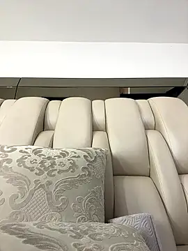 ALISSON FOXXX1 online show from 01-10-26, 10:49