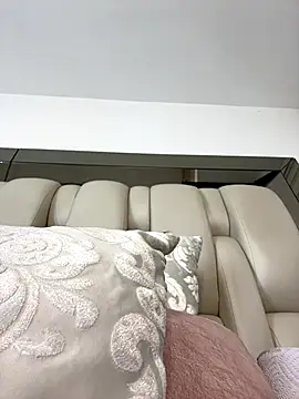 ALISSON FOXXX1 online show from 12-17-25, 12:54