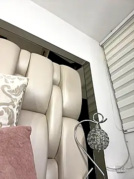 ALISSON FOXXX1 online show from 11-10-25, 11:54