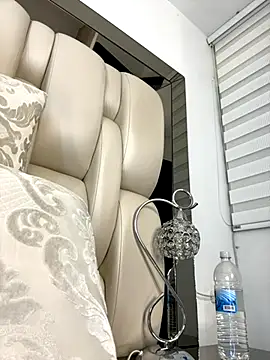 ALISSON FOXXX1 online show from 10-24-25, 08:52