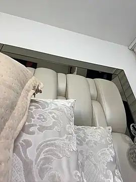 ALISSON FOXXX1 online show from 01-14-26, 10:57