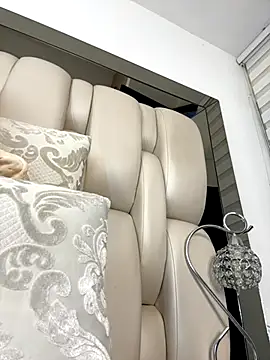 ALISSON FOXXX1 online show from 10-27-25, 09:49