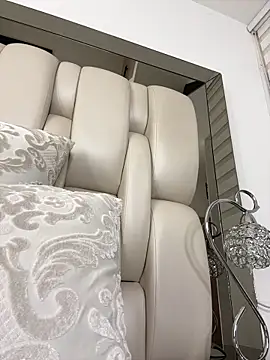 ALISSON FOXXX1 online show from 12-22-25, 10:54