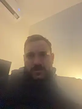 JonJ0 online show from 01-10-26, 03:35