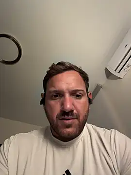 Snapshot of JonJ0 chatting on 04-03-26, 12:55 JonJ0 online show from 04-03-26, 12:55