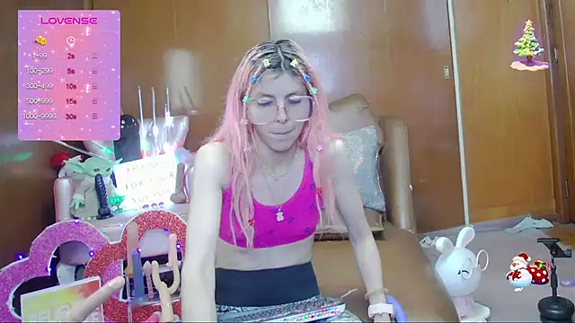 Skinygirl online show from 10-23-25, 12:42