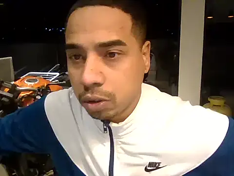 Juninho10c online show from 11-01-25, 12:39