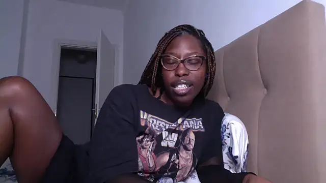 MadamIndigo online show from 02-24-25, 12:52