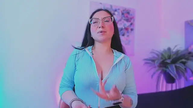 Snapshot of lucy_neil chatting on 12-03-25, 02:34 lucy neil online show from 12-03-25, 02:34