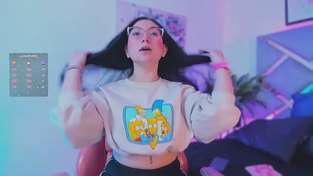 Snapshot of lucy_neil chatting on 11-14-25, 02:37 lucy neil online show from 11-14-25, 02:37