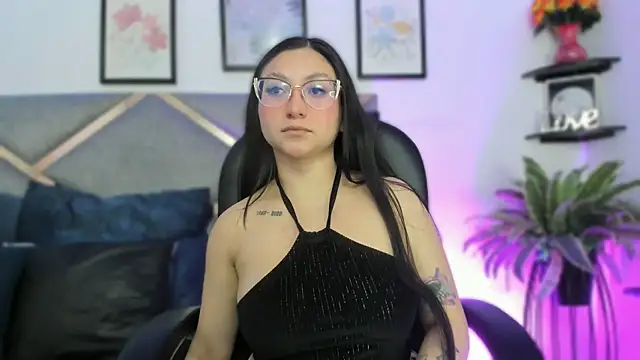 lucy neil online show from 04-01-26, 02:35