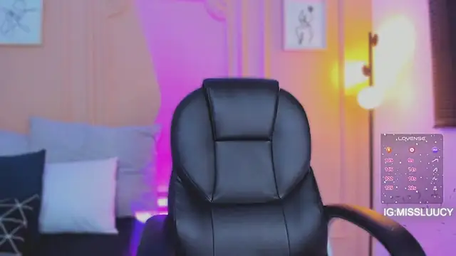 lucy neil online show from 04-10-26, 04:08