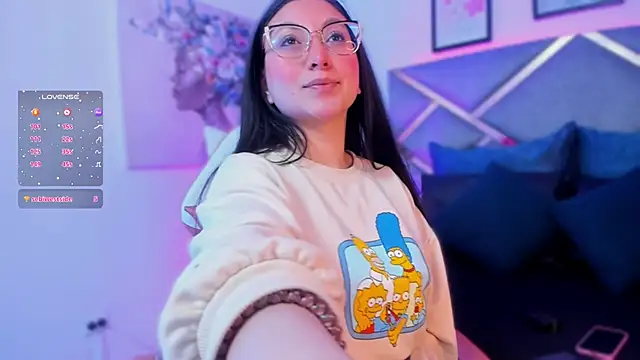 Snapshot of lucy_neil chatting on 10-11-25, 02:34 lucy neil online show from 10-11-25, 02:34