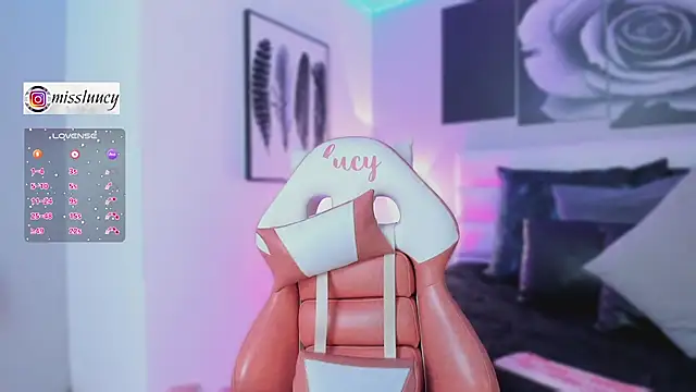 Snapshot of lucy_neil chatting on 09-29-25, 07:08 lucy neil online show from 09-29-25, 07:08