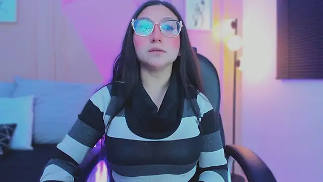 lucy neil online show from 04-07-26, 02:35