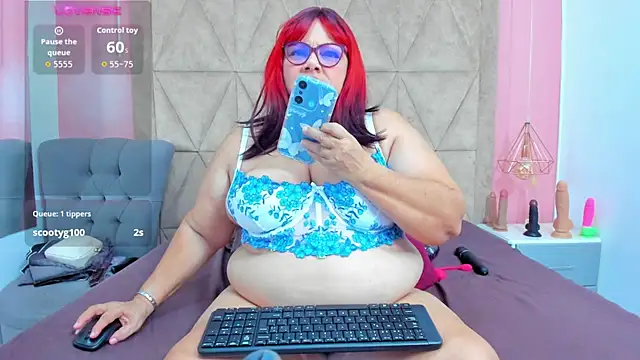 mommy cute online show from 01-19-26, 12:03