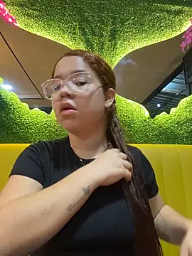 Lucyklein2022 online show from 10-26-25, 12:55