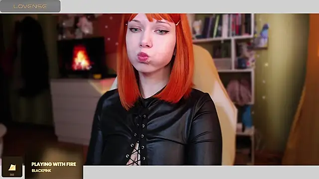 Snapshot of freya_sunny chatting on 03-08-25, 05:07 freya sunny online show from 03-08-25, 05:07