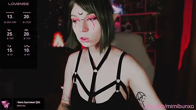 Snapshot of freya_sunny chatting on 10-30-25, 05:17 freya sunny online show from 10-30-25, 05:17