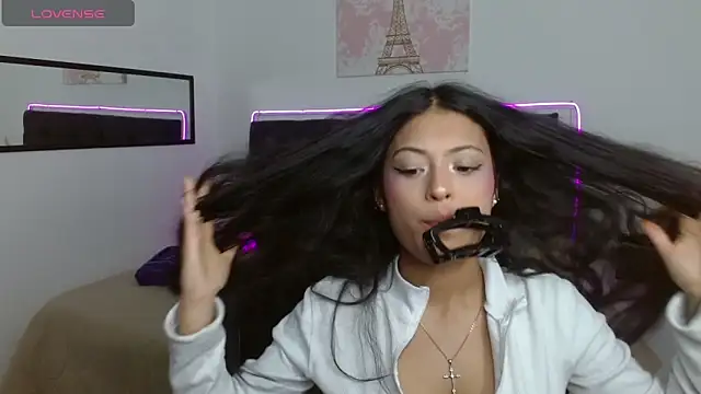 vaness weet online show from 06-19-26, 08:58