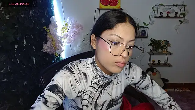 vaness weet online show from 04-15-26, 07:58