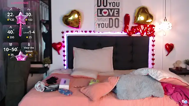 Snapshot of vaness_weet chatting on 02-08-25, 01:32 vaness weet online show from 02-08-25, 01:32