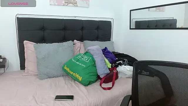 vaness weet online show from 04-03-26, 08:37