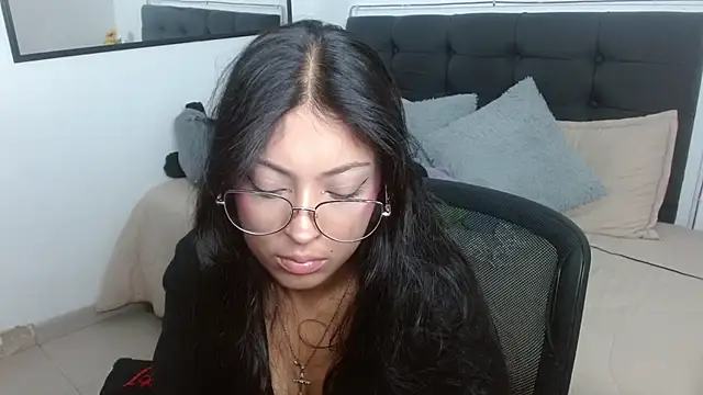vaness weet online show from 07-17-26, 07:55